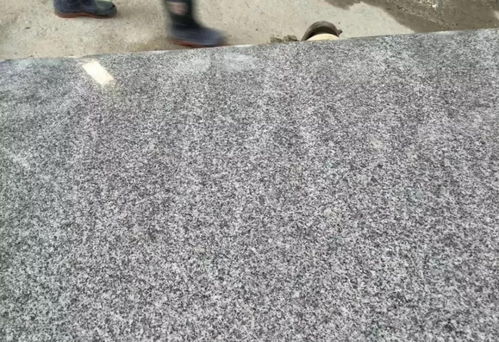 大连芝麻白产地普兰店双塔助推石材产业高质量发展,现已有74家石材厂通过验收复产